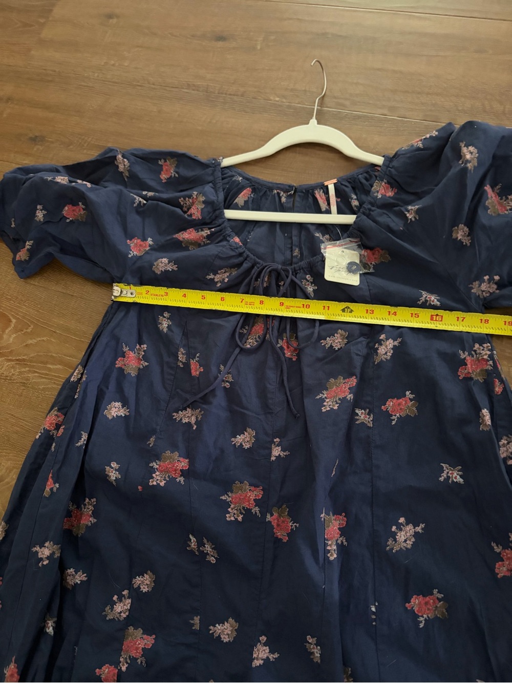 Free People Bop Around Navy/Floral Jumpsuit NWT - Picture 11 of 16